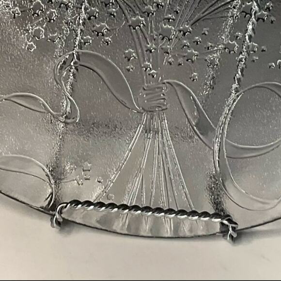 Villeroy & Boch Vintage Glass Platter in Excellent Preloved Condition! 13” x 13” - Picture 8 of 8